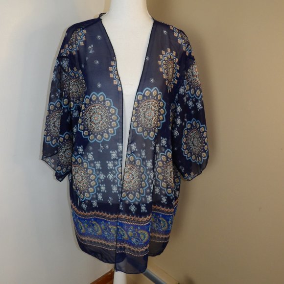 Beach Cover-Up / Kimono / Mandala Designs - Picture 4 of 13